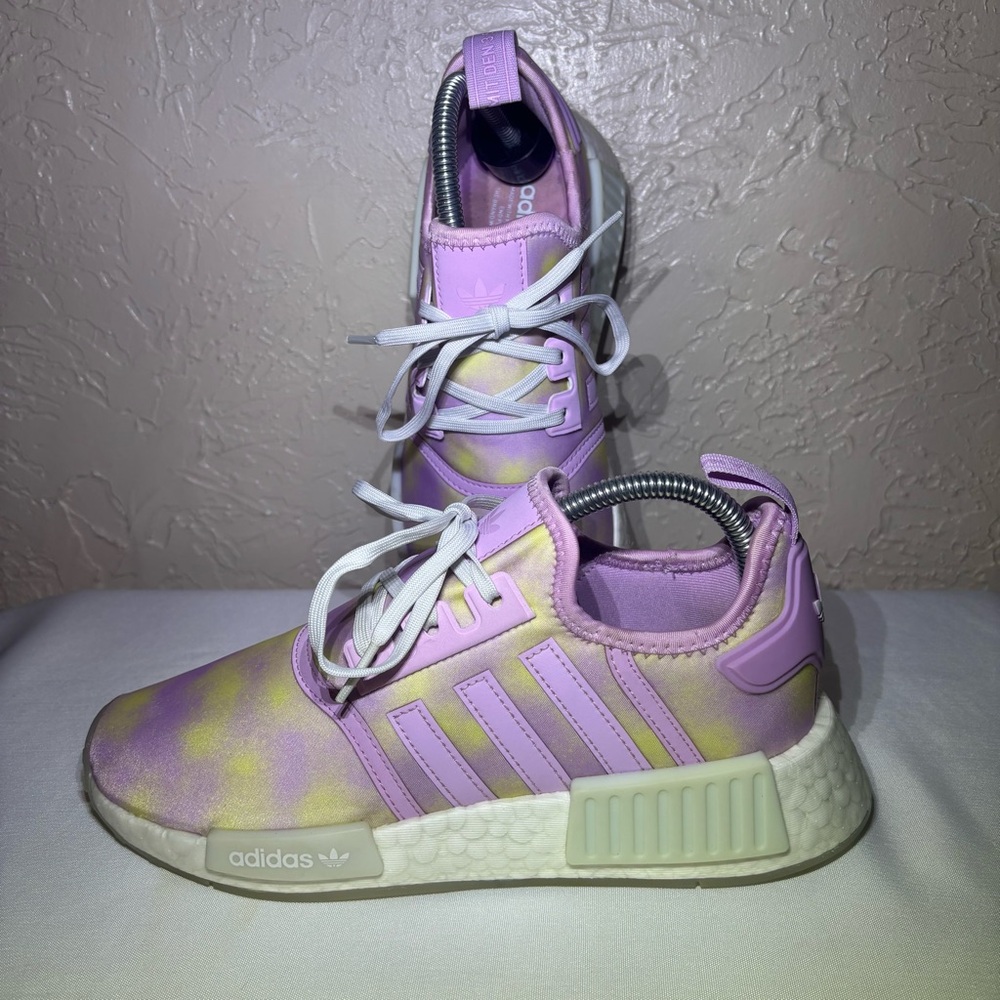 Adidas NMD_R1 Sneakers Big Kids Shoe Size 5.5